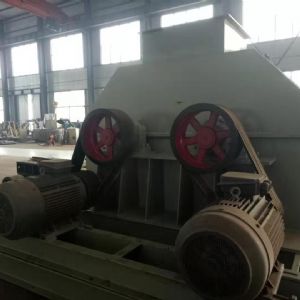 臥式粉碎機(jī)完工，準(zhǔn)備發(fā)貨